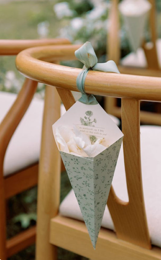 Desenli Çiçek Külahı