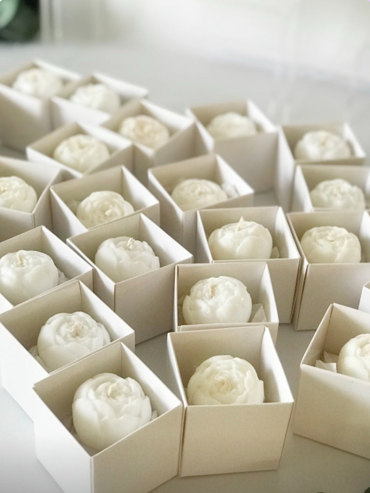 White Şakayık Mum